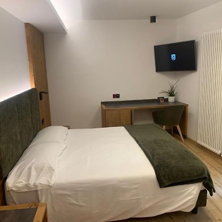 Ai Spiazzi Hotel Mezzocorona Eksteriør billede