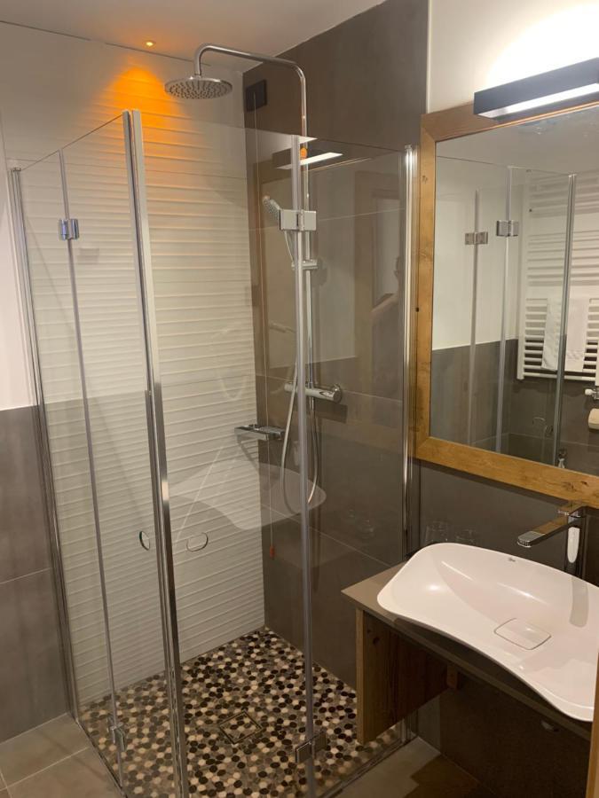 Ai Spiazzi Hotel Mezzocorona Eksteriør billede