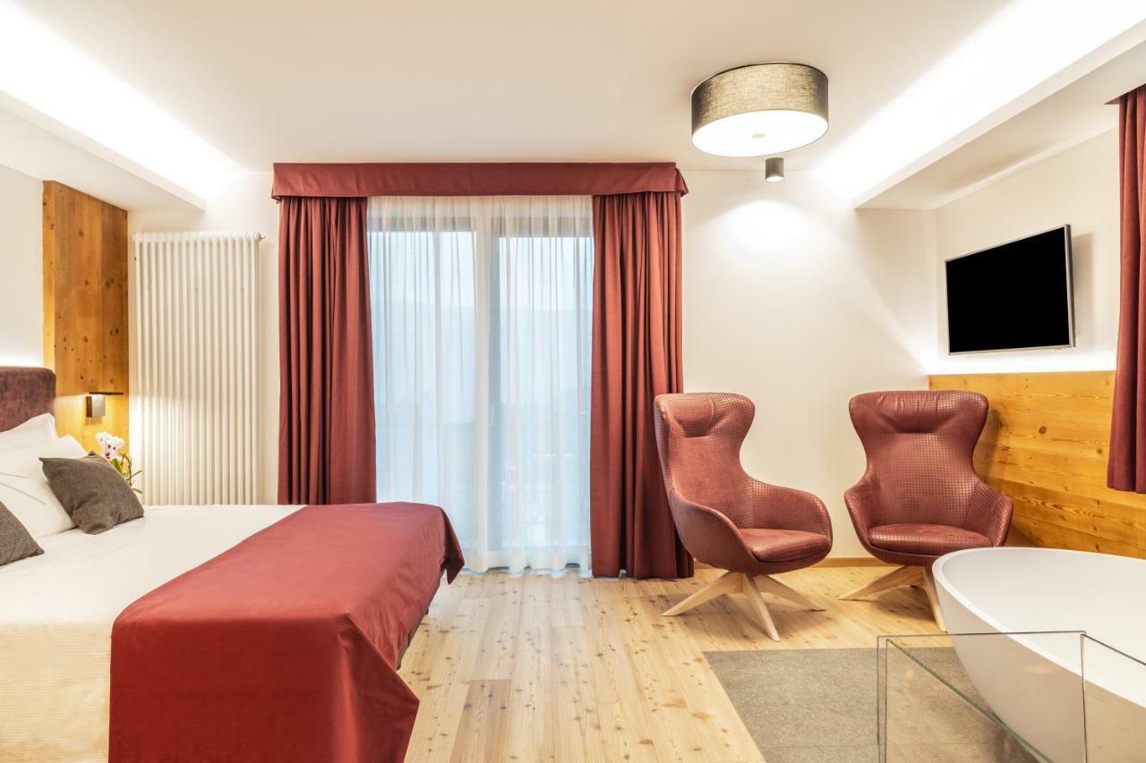 Ai Spiazzi Hotel Mezzocorona Eksteriør billede