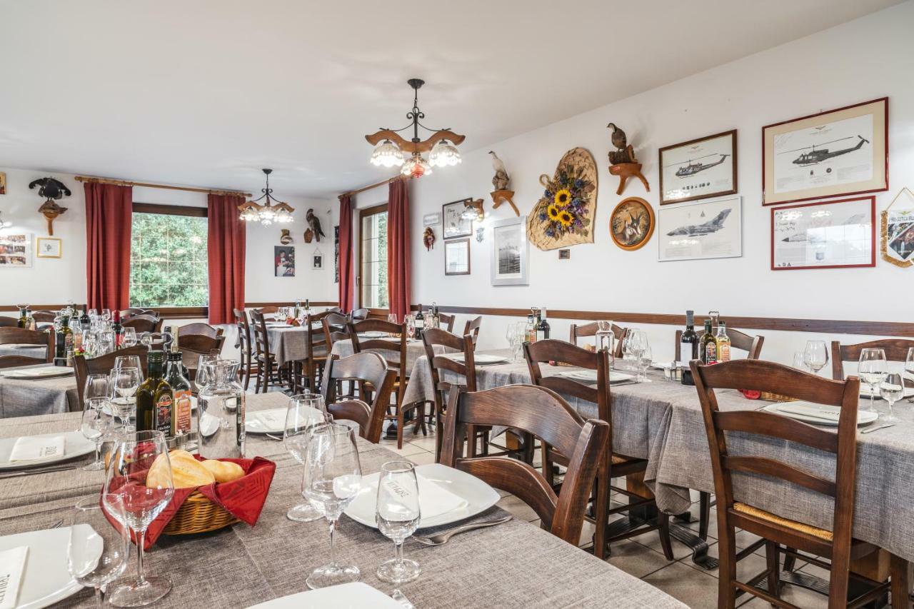 Ai Spiazzi Hotel Mezzocorona Eksteriør billede