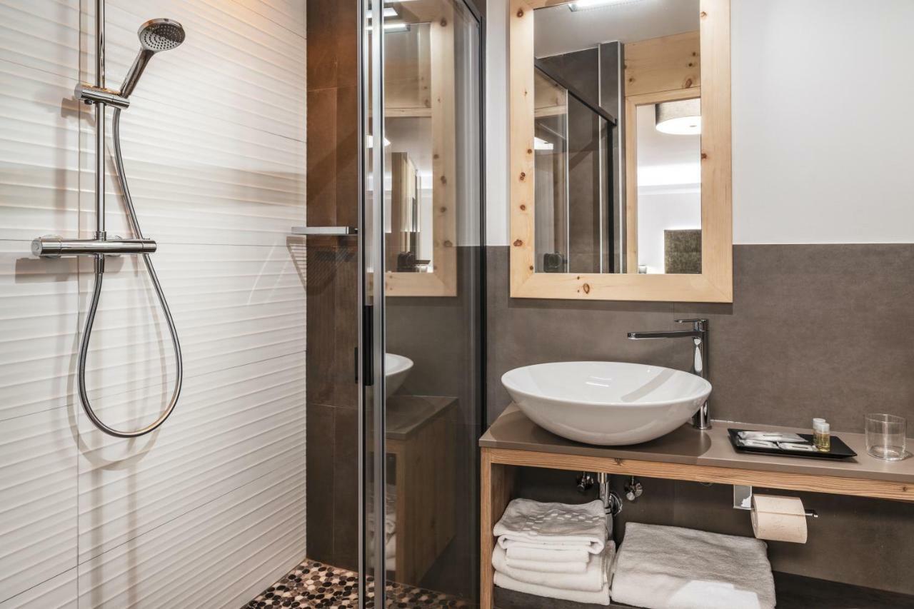Ai Spiazzi Hotel Mezzocorona Eksteriør billede