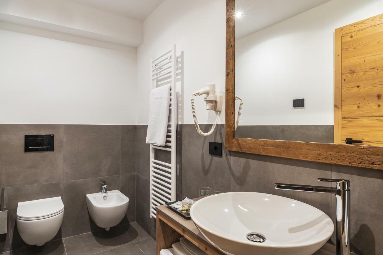 Ai Spiazzi Hotel Mezzocorona Eksteriør billede
