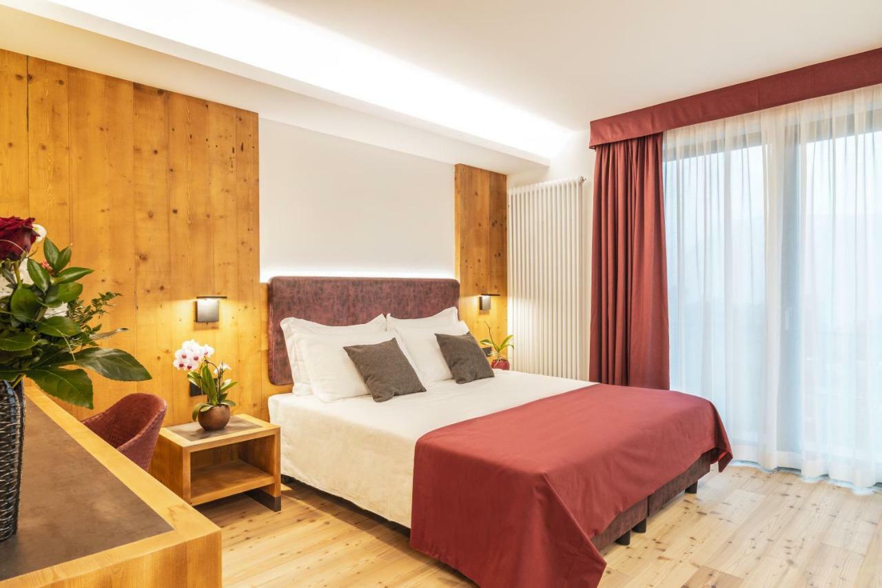 Ai Spiazzi Hotel Mezzocorona Eksteriør billede